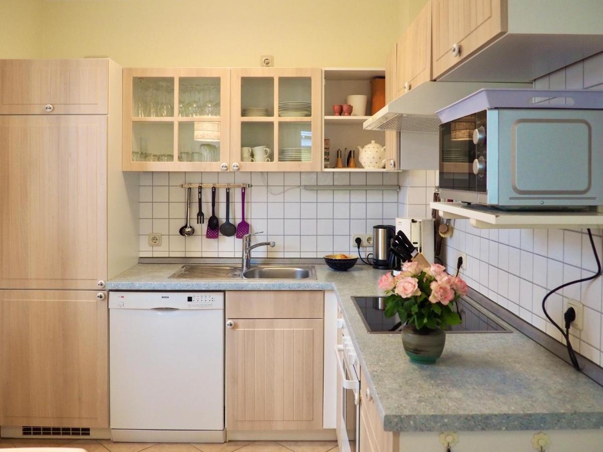 Lindenstrasse 43, Whg 1 - Nord Bei Nordost Apartment Zingst Bagian luar foto